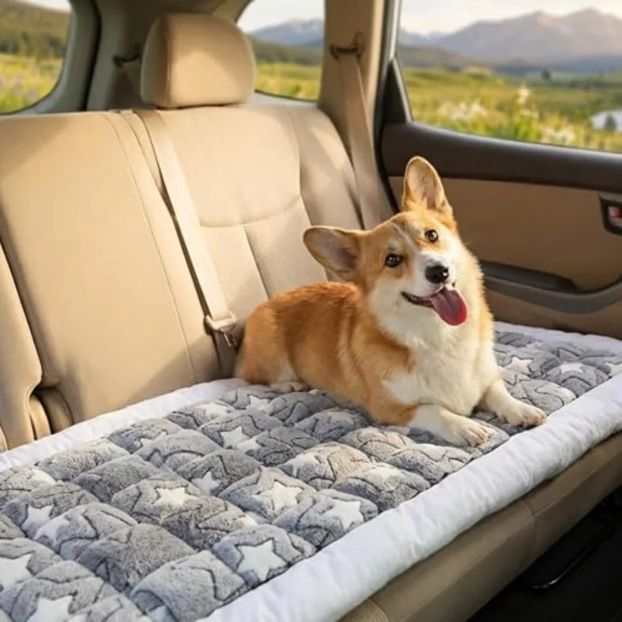 Backseat Pet Bed MatDog Bed for Car Fuzzy Dog Seat Cover for Car Back Seat Non-Slip Travel Pet Mat Fit for Backseat Extenders S